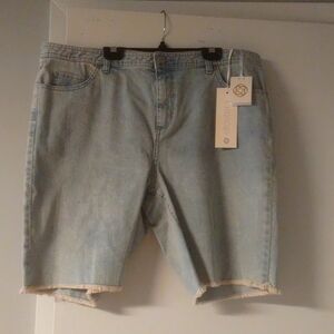 Women's jeans shorts by etcetera.
